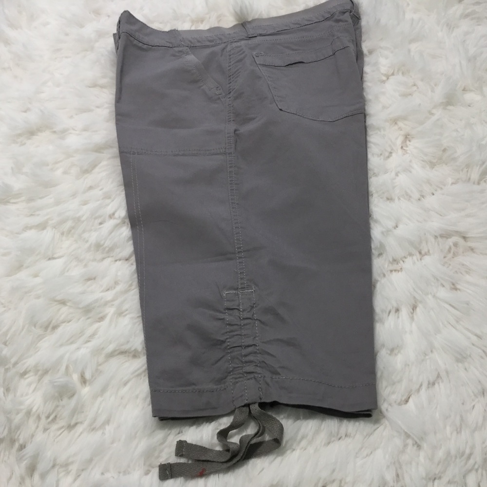 Lee - Women Gray Related Fit Capri - Picture 5 of 6